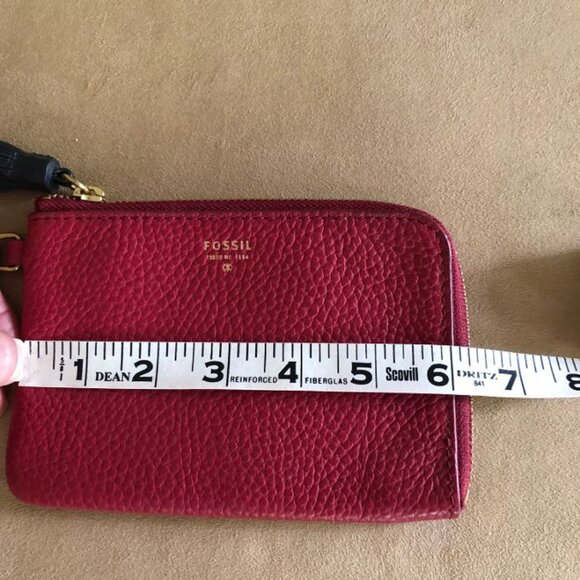 Fossil Red Tara Tassel Wristlet - Picture 5 of 6